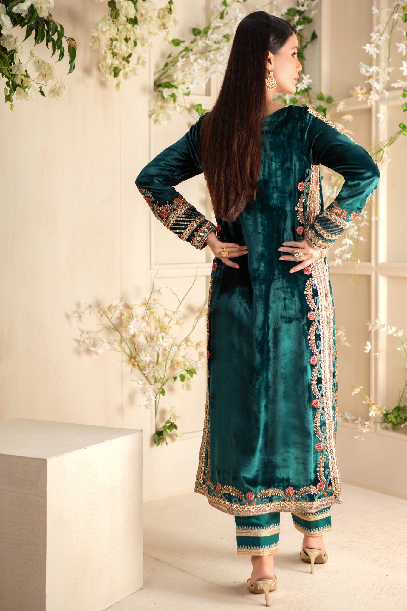 Myna | Pakistani Designer Outfit | Sarosh Salman