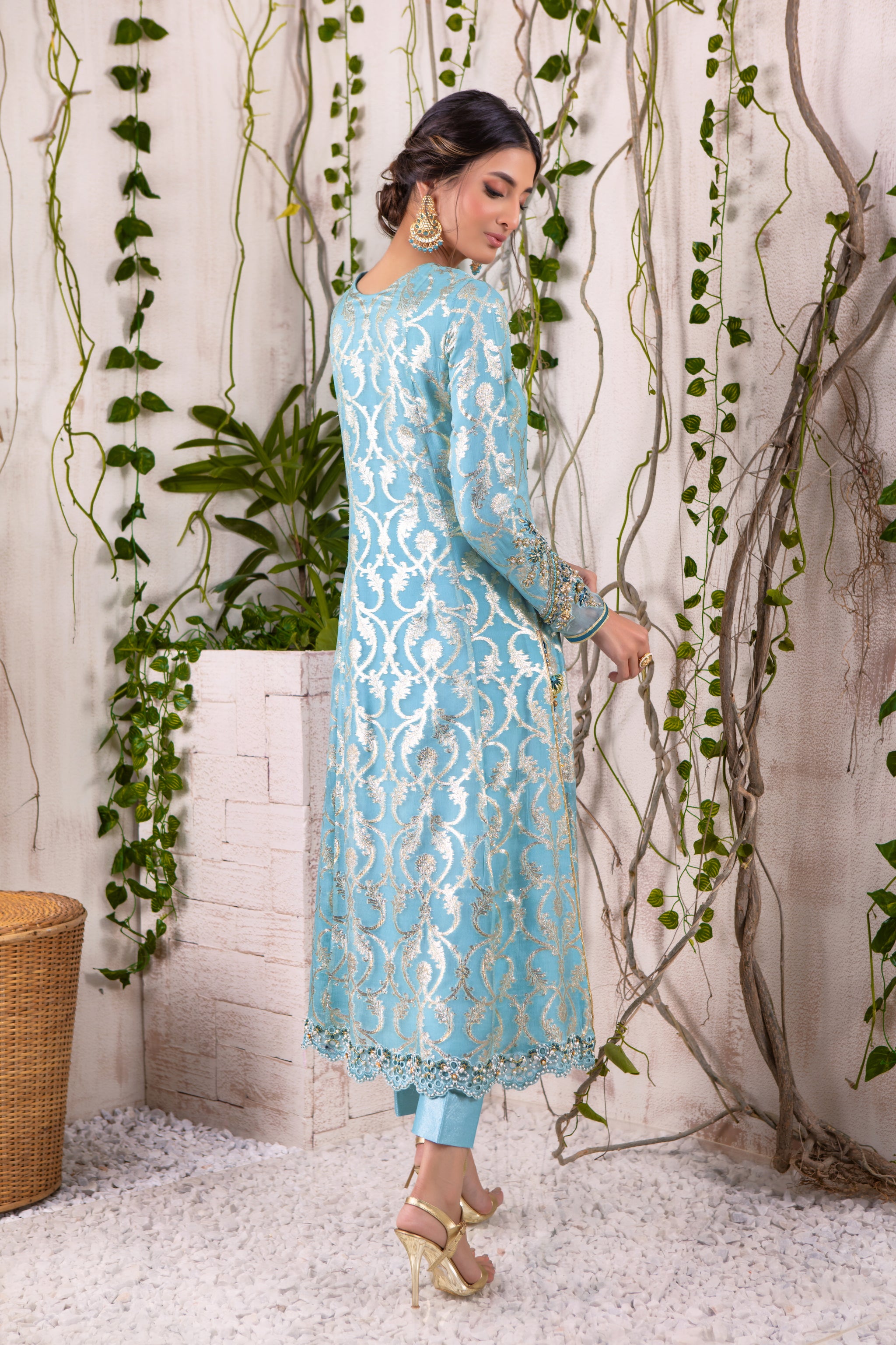 Roxana | Pakistani Designer Outfit | Sarosh Salman