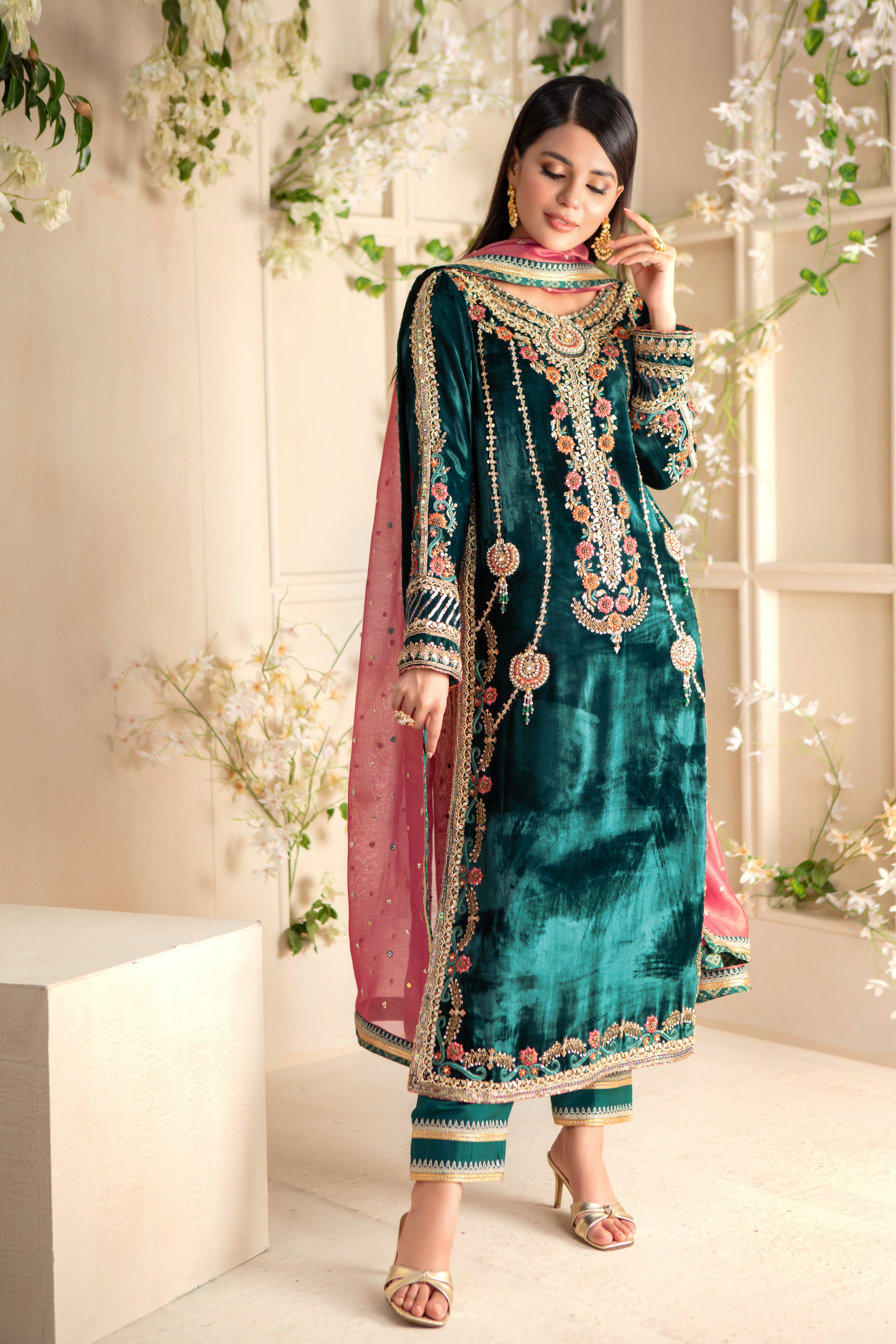 Myna | Pakistani Designer Outfit | Sarosh Salman