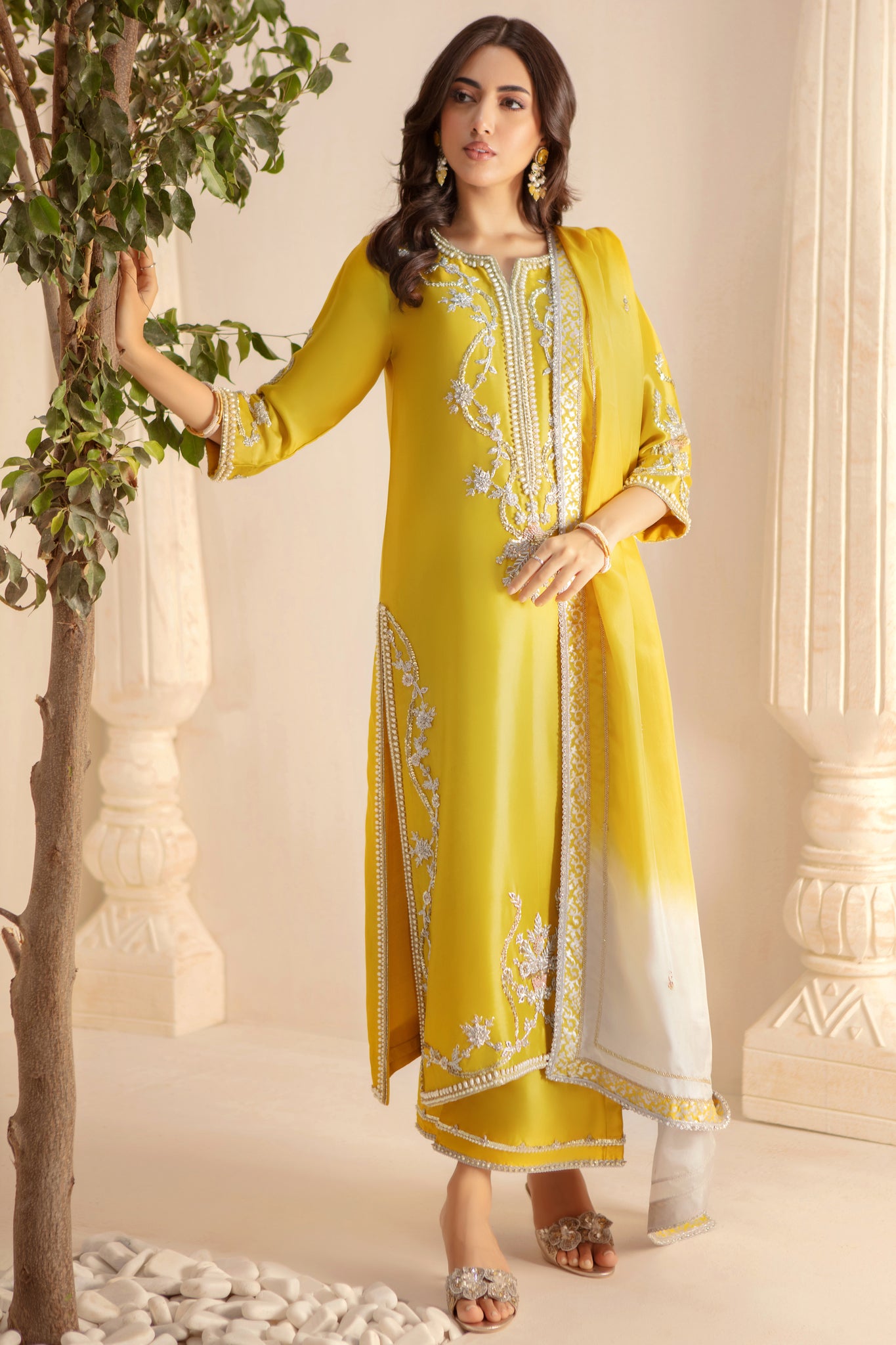 Kiara | Pakistani Designer Outfit | Sarosh Salman