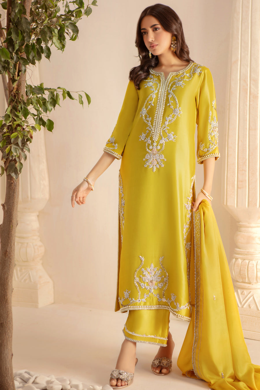 Kiara | Pakistani Designer Outfit | Sarosh Salman