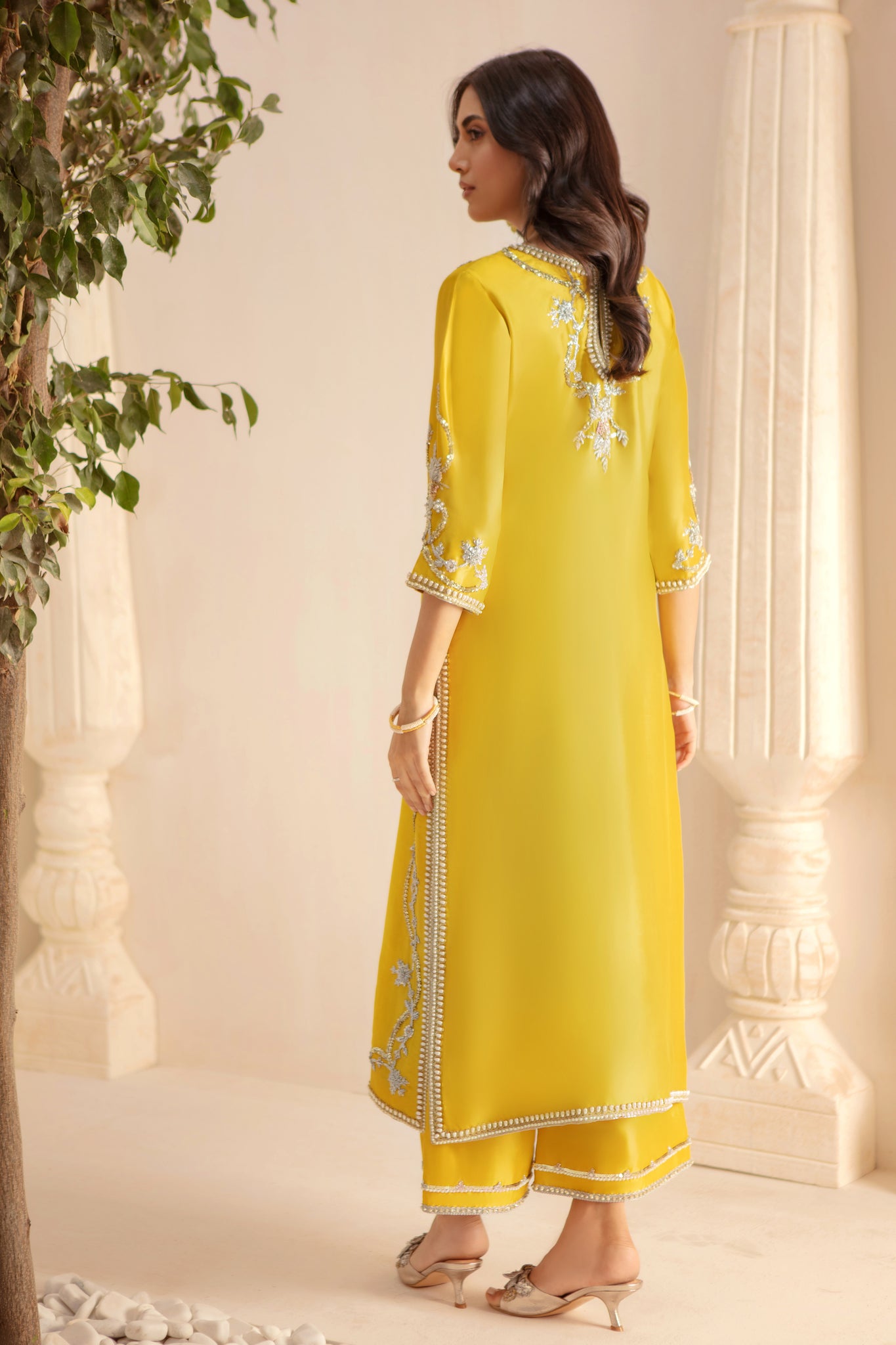Kiara | Pakistani Designer Outfit | Sarosh Salman