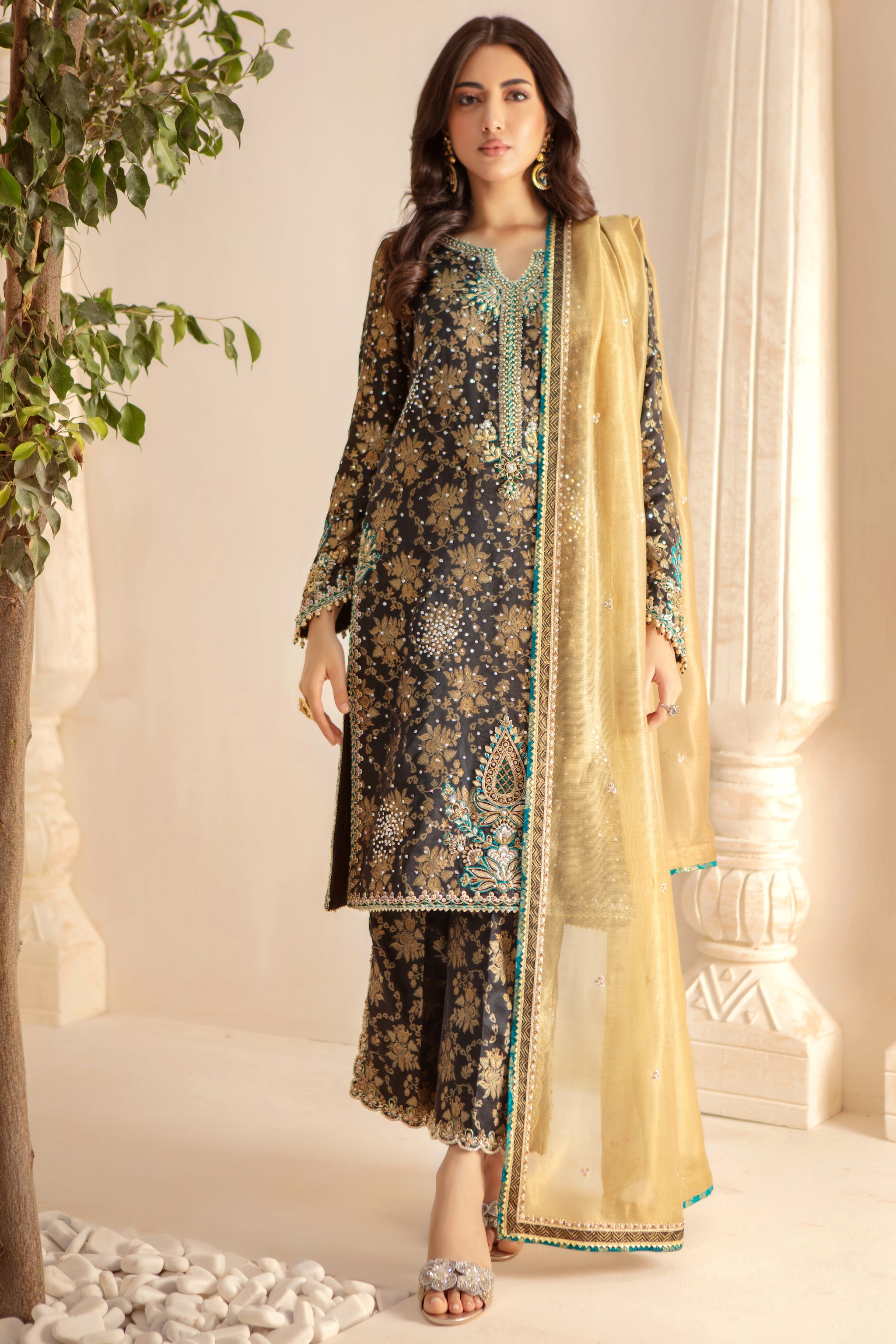 Zille | Pakistani Designer Outfit | Sarosh Salman
