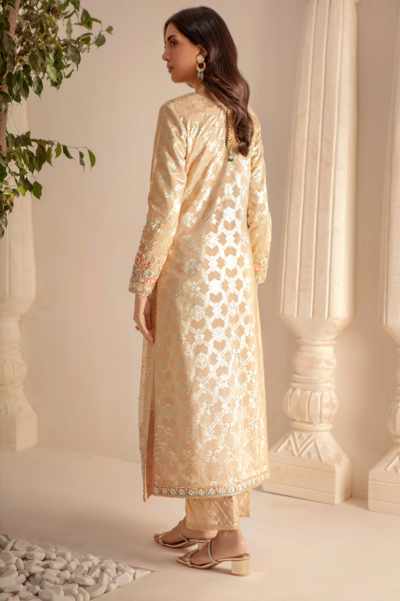 Yara | Pakistani Designer Outfit | Sarosh Salman