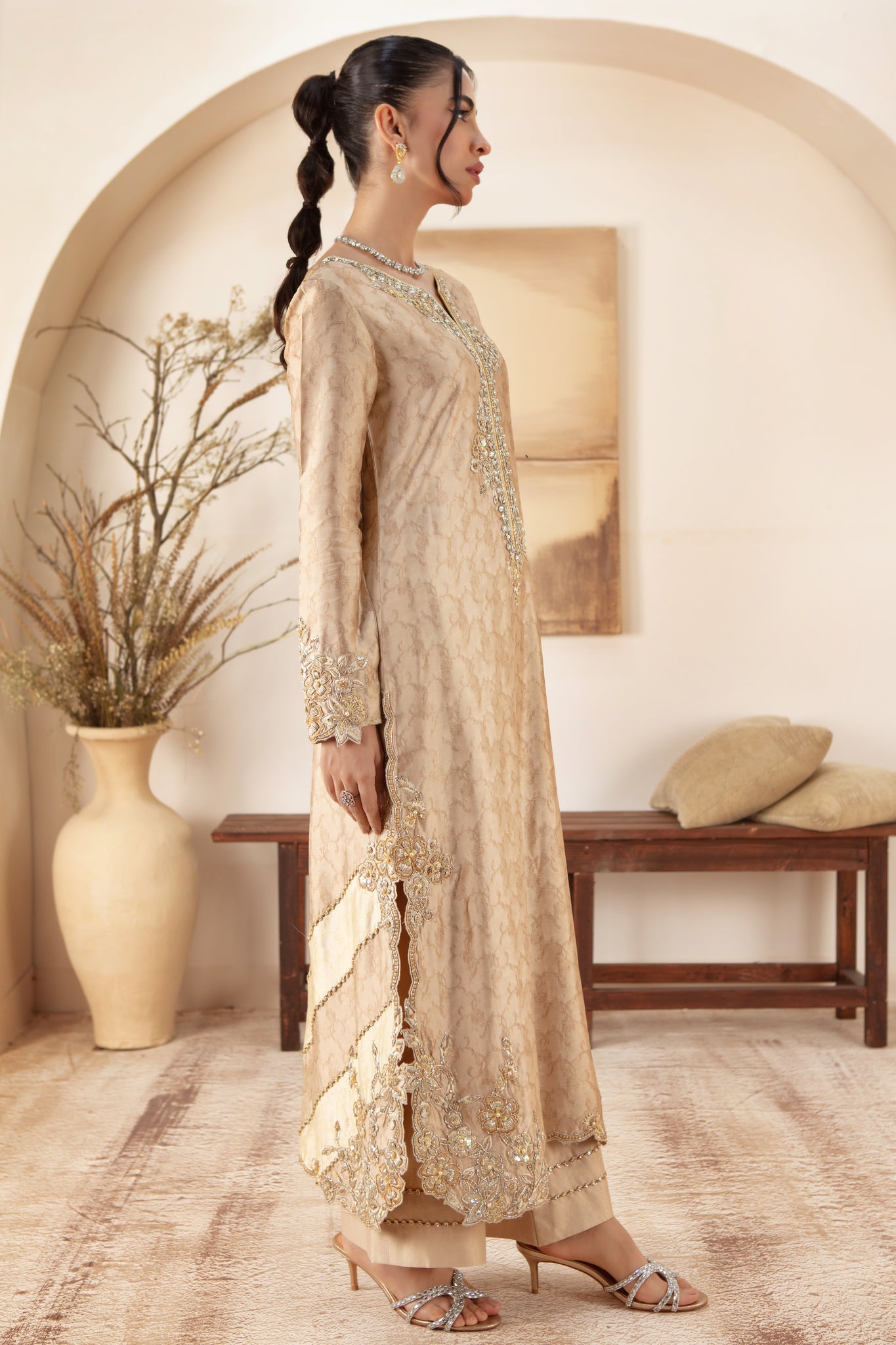 Zora | Pakistani Designer Outfit | Sarosh Salman
