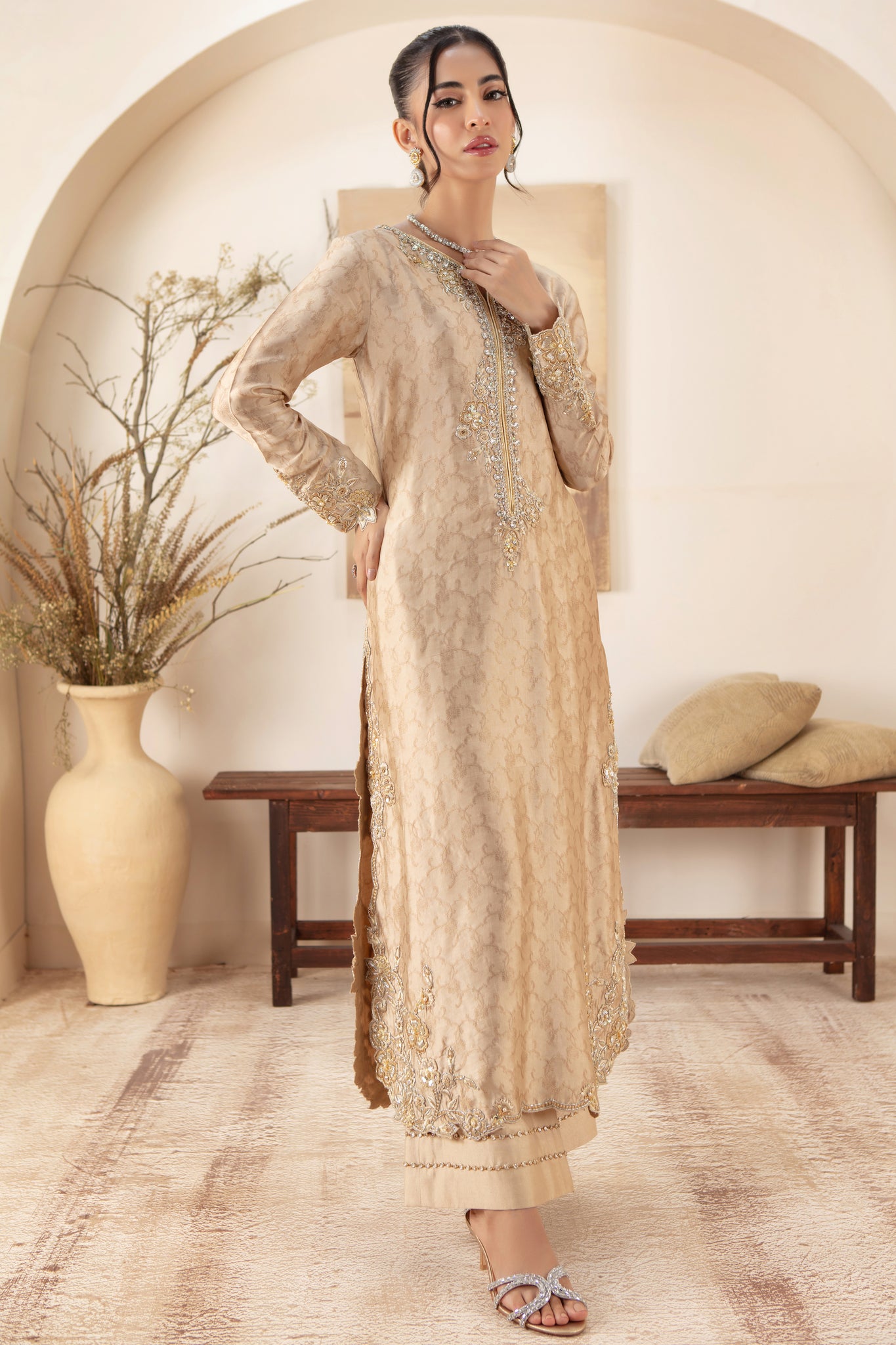 Zora | Pakistani Designer Outfit | Sarosh Salman