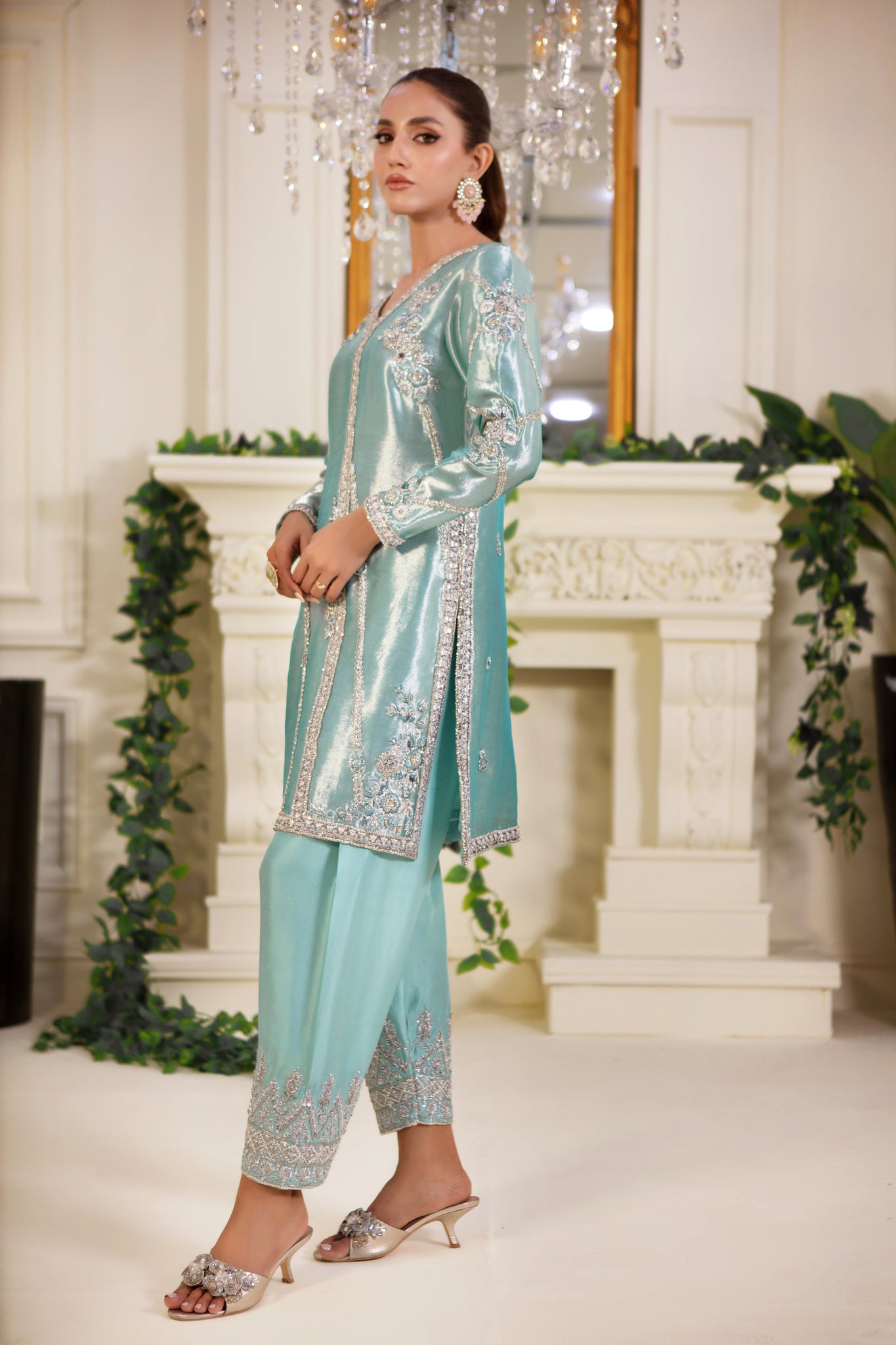 Capri | Pakistani Designer Outfit | Sarosh Salman