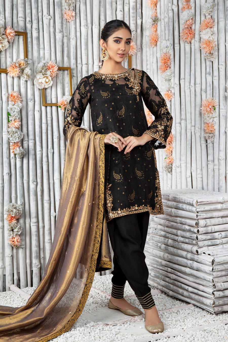 Onyx | Pakistani Designer Outfit | Sarosh Salman