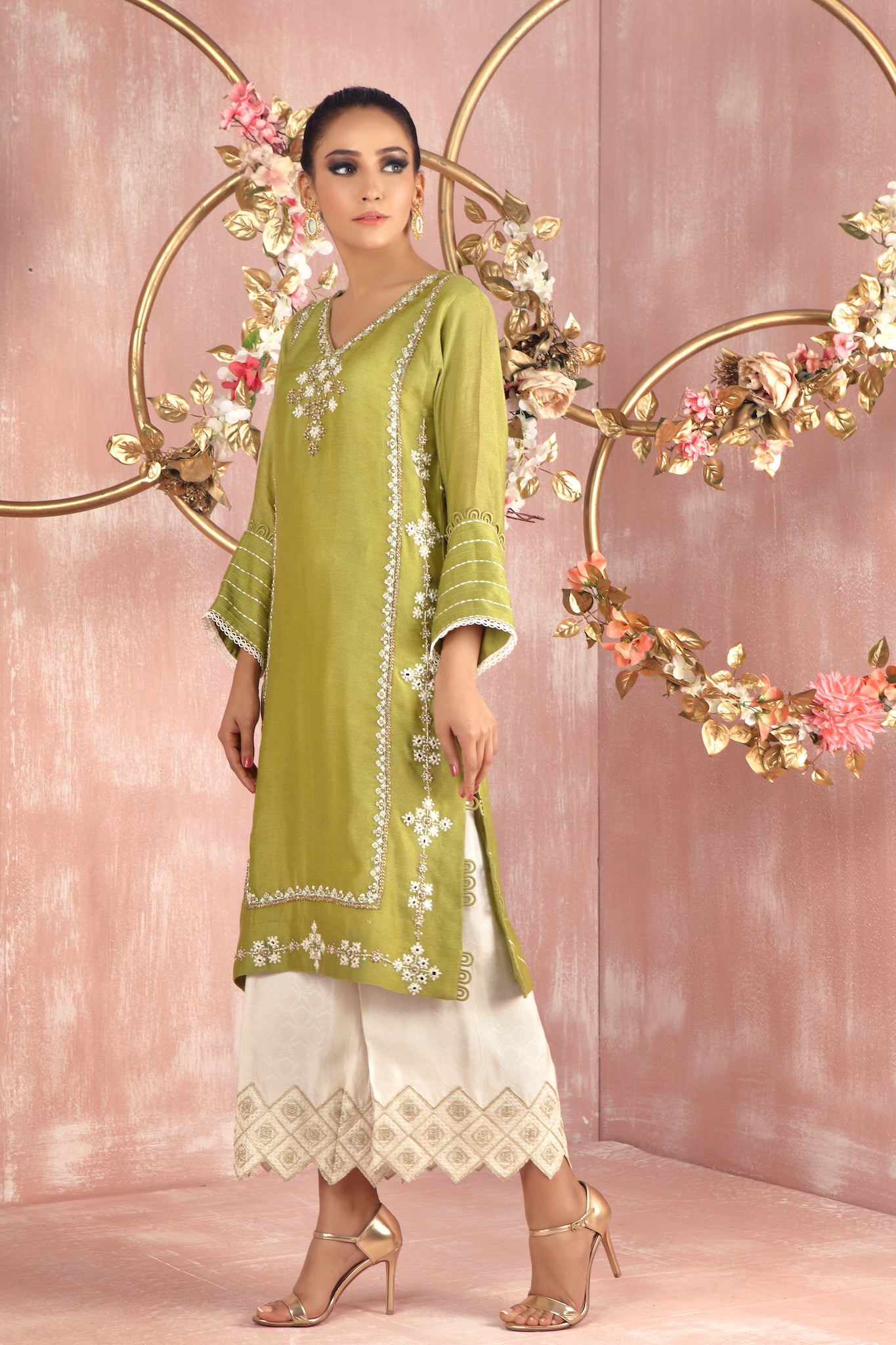 Kiwi Kiss | Pakistani Designer Outfit | Sarosh Salman