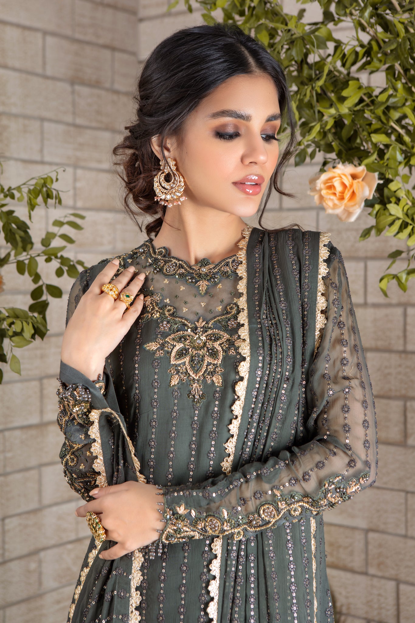 Viola | Pakistani Designer Outfit | Sarosh Salman