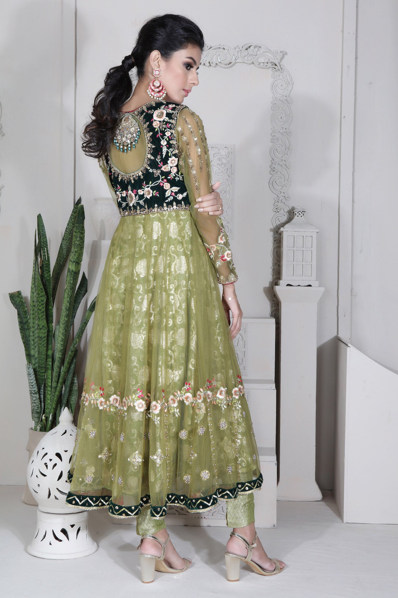 Venus | Pakistani Designer Outfit | Sarosh Salman