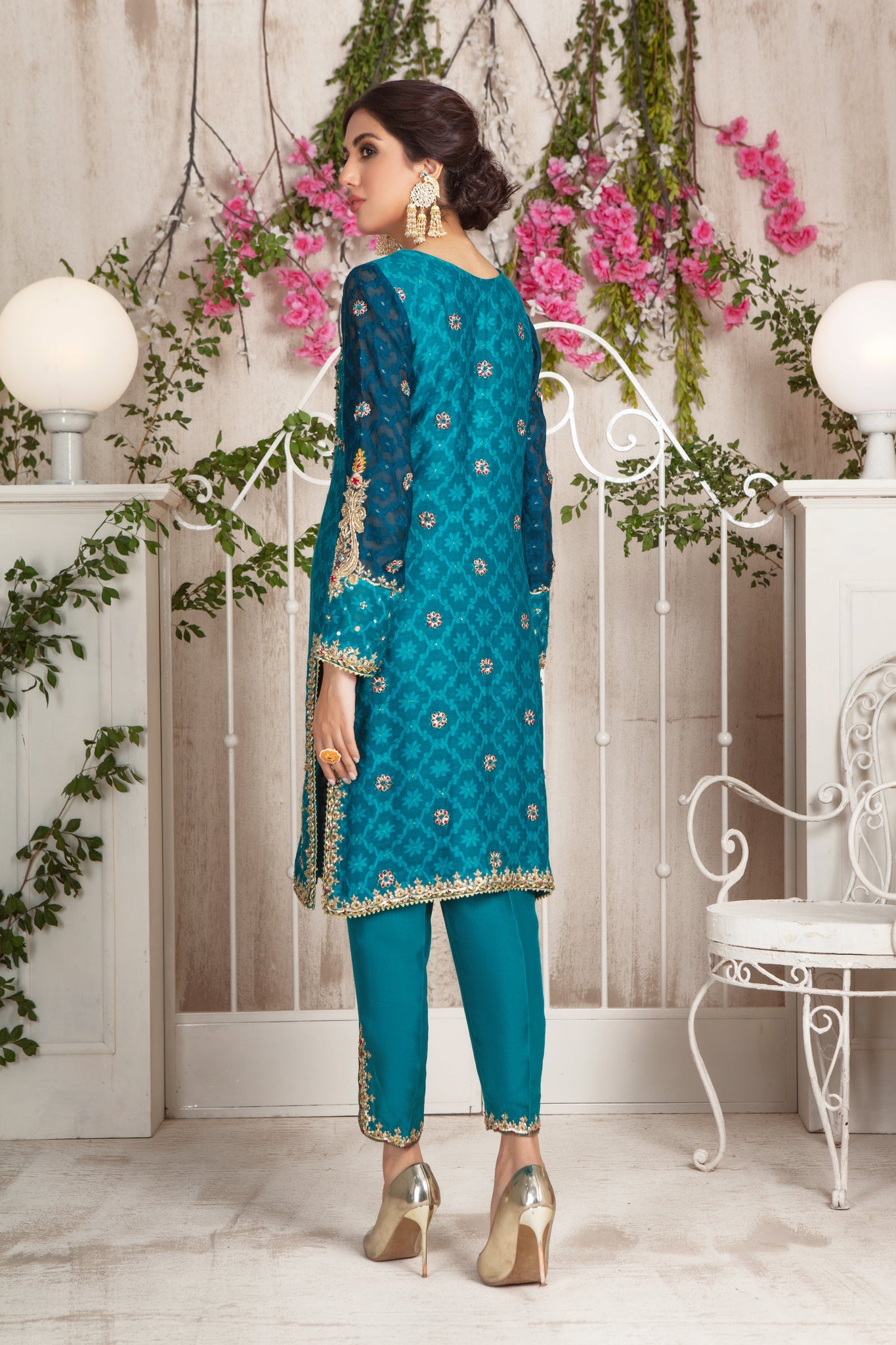 Sila | Pakistani Designer Outfit | Sarosh Salman