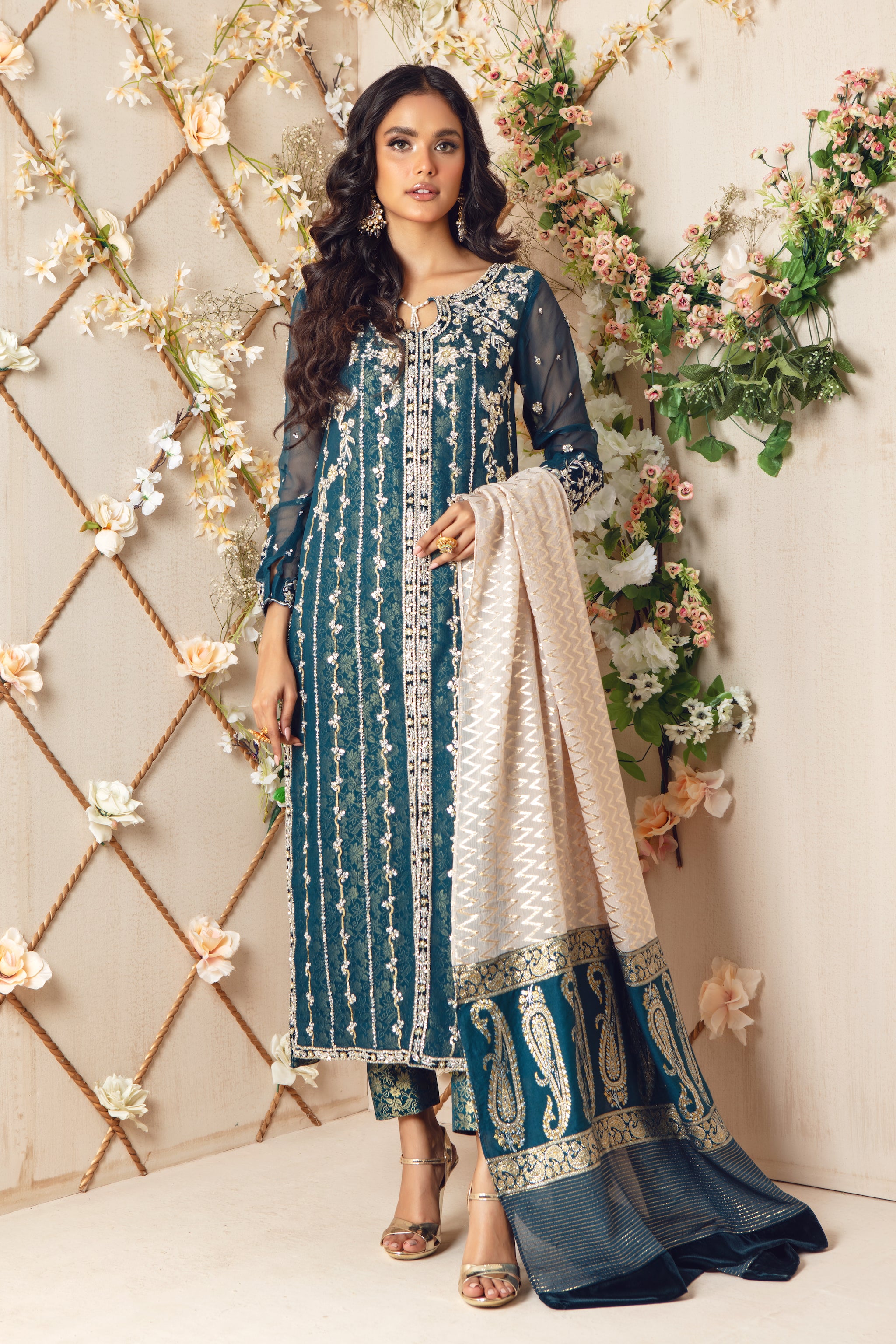 Azka | Pakistani Designer Outfit | Sarosh Salman