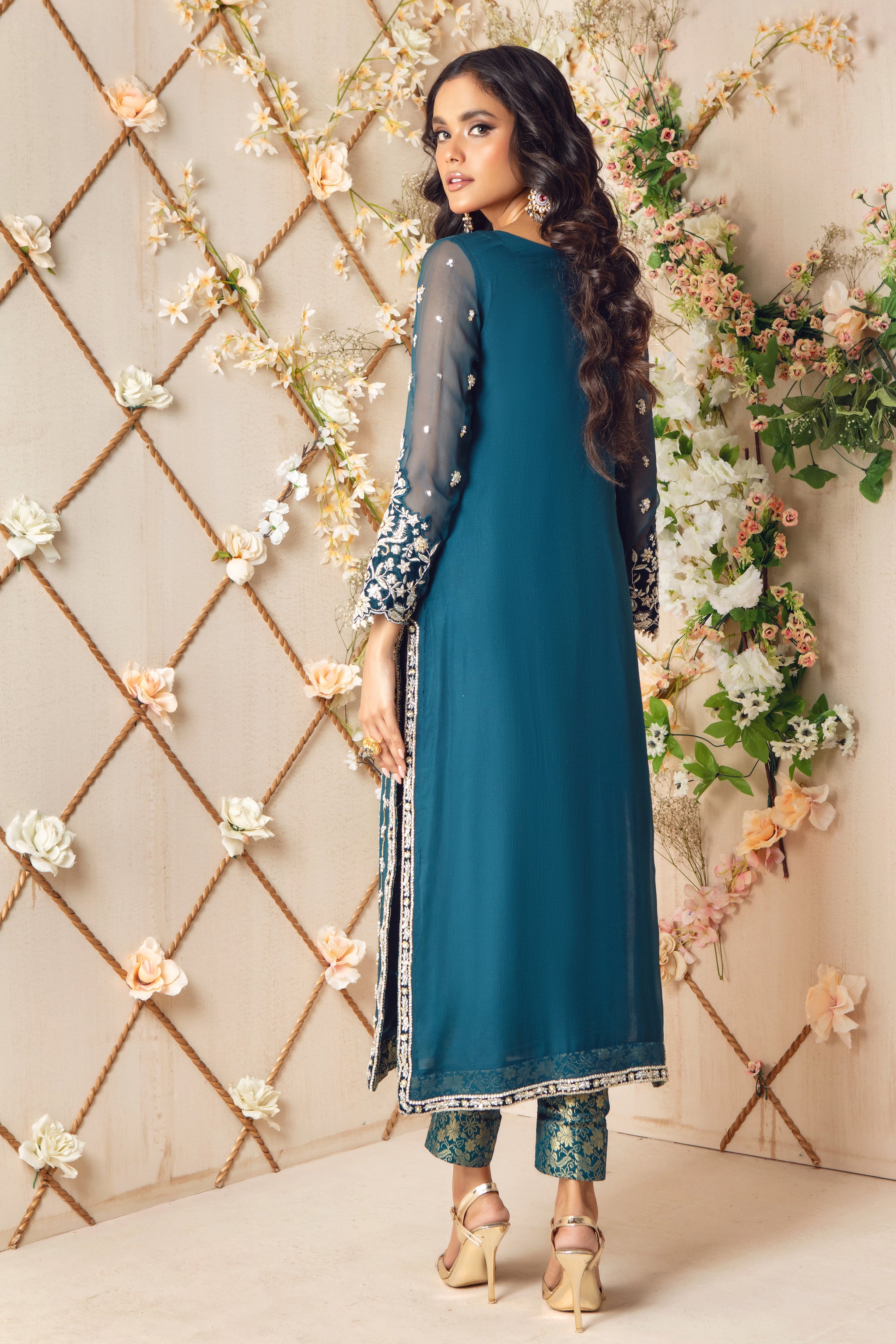 Azka | Pakistani Designer Outfit | Sarosh Salman
