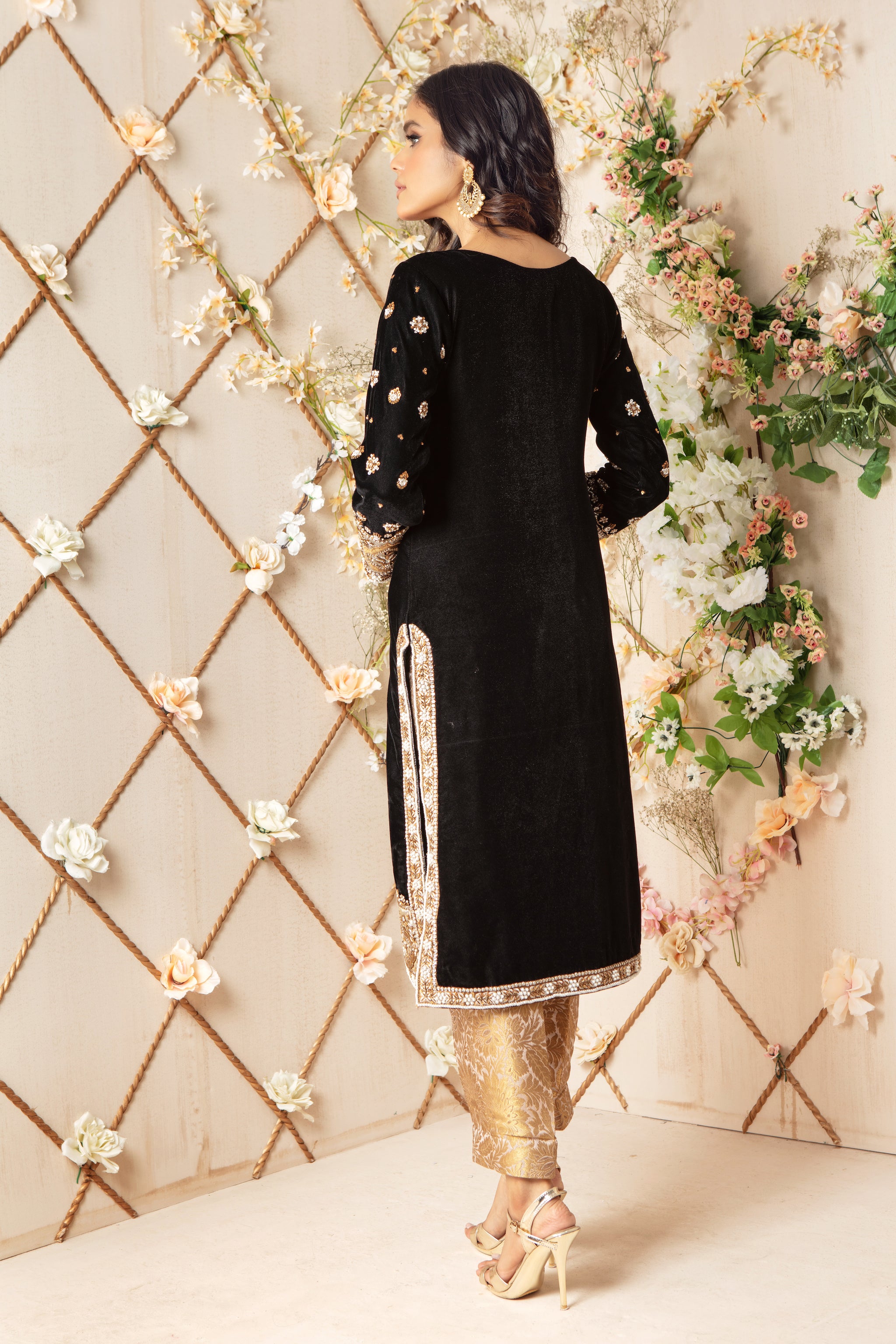 Eira | Pakistani Designer Outfit | Sarosh Salman