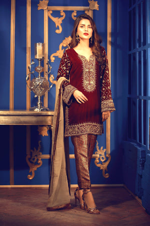 Velvet Glam | Pakistani Designer Outfit | Sarosh Salman