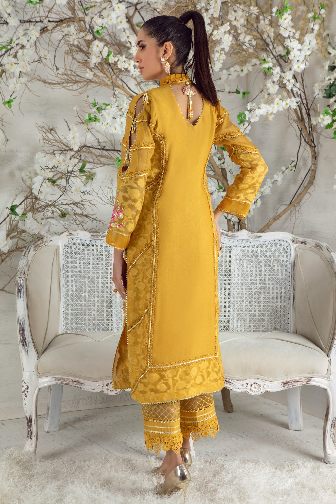 Amber | Pakistani Designer Outfit | Sarosh Salman