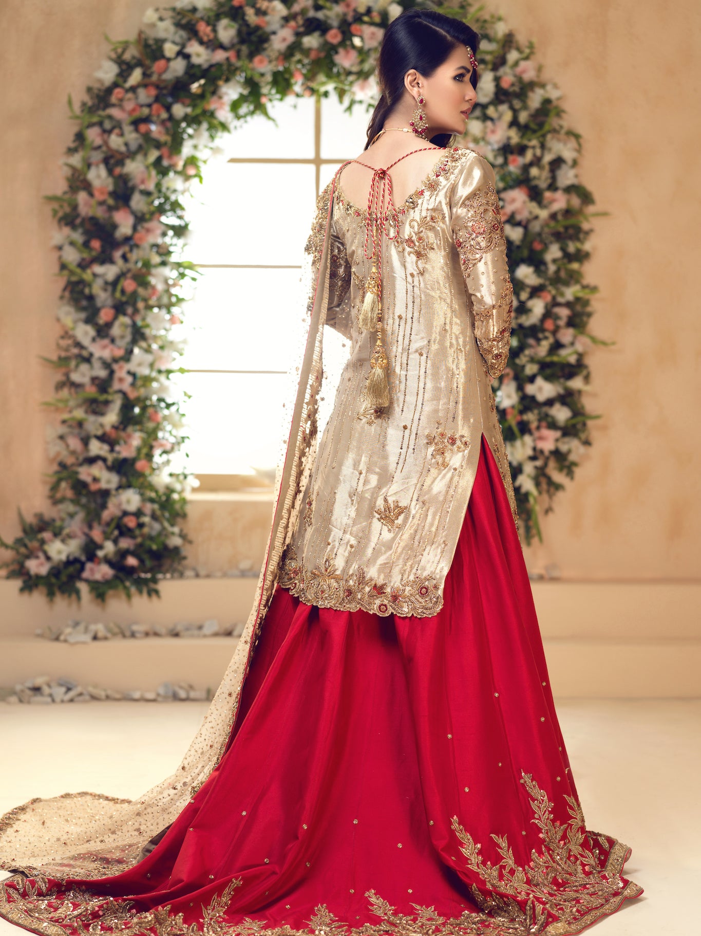 Gleamed | Pakistani Designer Outfit | Sarosh Salman