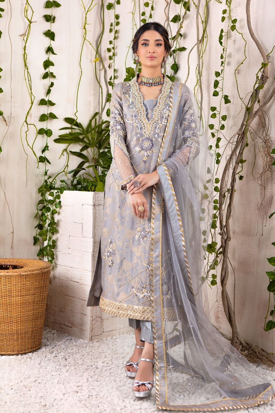 Mahsa | Pakistani Designer Outfit | Sarosh Salman