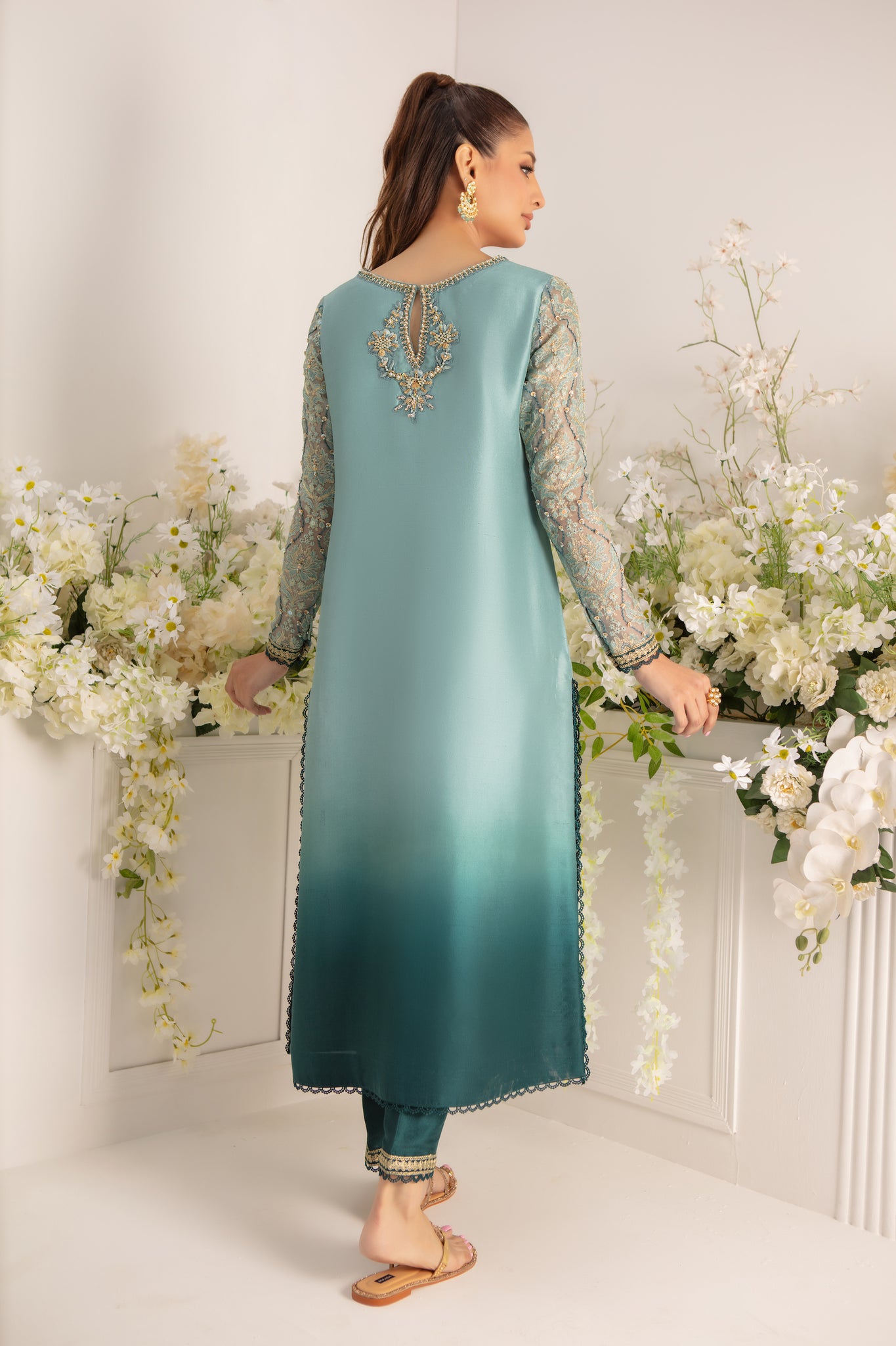 Ula | Pakistani Designer Outfit | Sarosh Salman