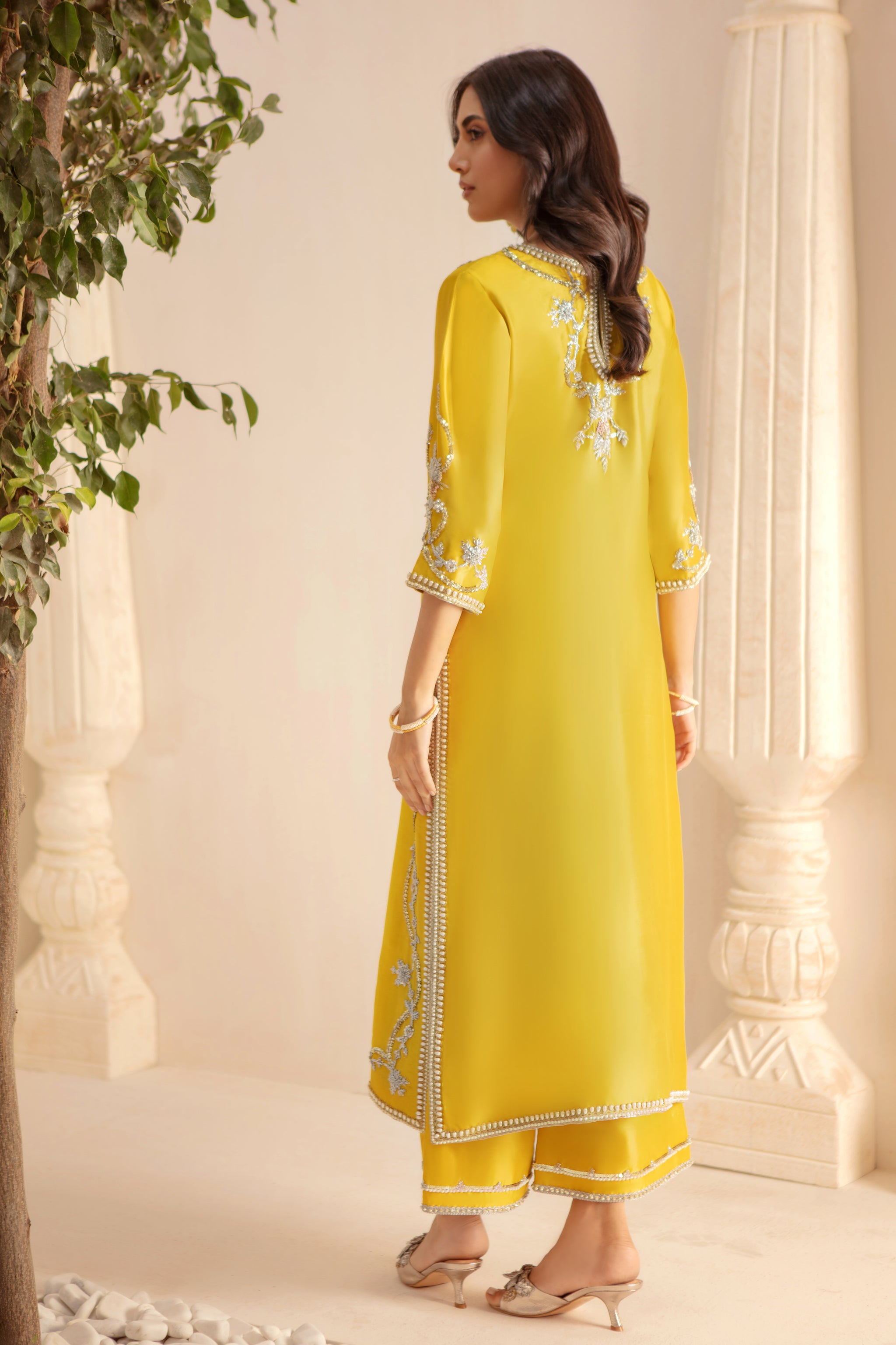 Kiara | Pakistani Designer Outfit | Sarosh Salman