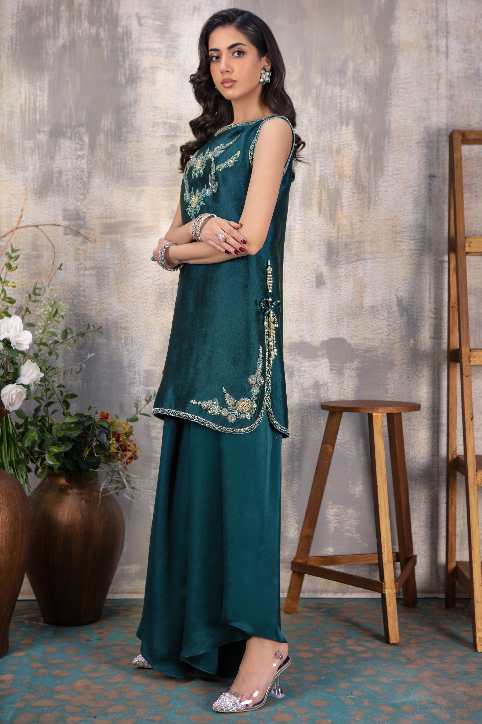 Velin | Pakistani Designer Outfit | Sarosh Salman