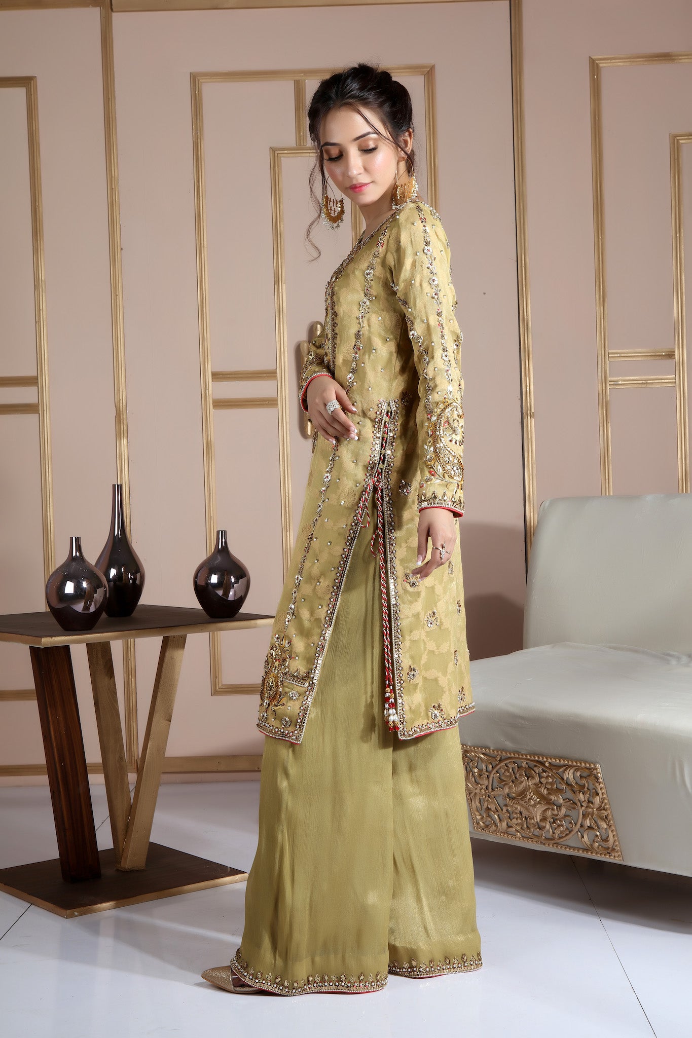 Antiqua | Pakistani Designer Outfit | Sarosh Salman